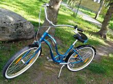 Cruiser jalgratas Giant Simple Seven.