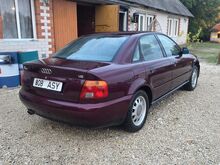 Audi A4 1,8 бензин 92 кВт