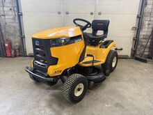 Садовый трактор Cub Cadet XT2 Kawasaki