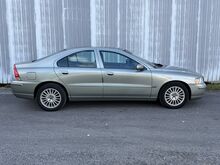 Volvo S60 2.4D5 93kw LS: 258066km! ÄSJA BELGIAST!