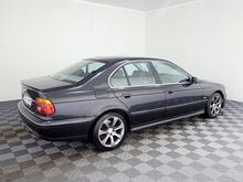 BMW 523