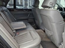 Volkswagen Phaeton 4-Motion 4x4 3.0TDi V6 171кВт