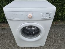 Pesumasin Electrolux Intuition 1-6kg, sügavus 45cm