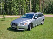 Volvo V70 Summum 2.4 D5 136kW