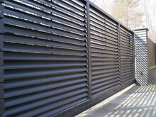 Aluzinc horisontaalaiad - ribakardina tüüpi aiad