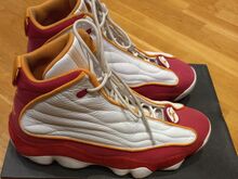 JORDAN PRO STRONG MEESTE. Jalale suurusega 43-44.