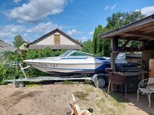 Катер Bayliner