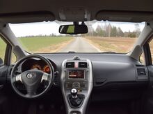 Toyota Auris 2,2d 130kw