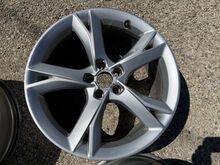 Audi 19 tolli originaal valuveljed