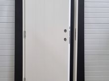 Soojustatud tuletõkke välisuksed