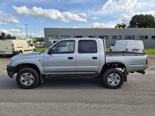 Toyota Hilux 2004a 2.5 75kW