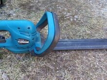 Электрический кусторез Makita