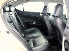 Lexus IS 220