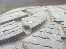 Naastrehvid Nokian 215/65R16