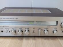 Yamaha R-300 Стереофонический ресивер с естественным звуча�