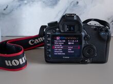 Canon EOS 5D Mark II + Canon EF 50mm f/1.4 USM