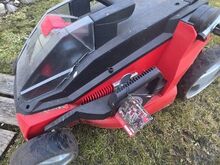 Аккумуляторная газонокосилка