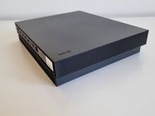 1TB Xbox One X + 9 MÄNGU