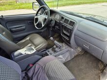 Toyota Hilux 2004a 2.5 75kW