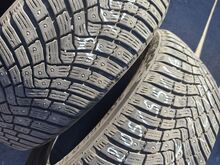205/55R16 шипованные шины 4 шт.