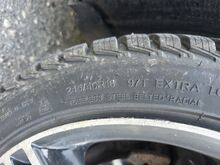 245/40R18 хорошие шипованные шины