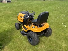 Vähe kasutatud murutraktor Cub Cadet LT1 NS92