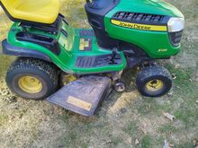 Садовый трактор John Deere X126