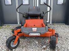 Murutraktor Husqvarna Z246 nullpöörderaadiusega