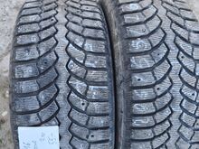 205/55R16 шипованные шины 2 шт.