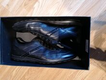 Hugo Bossi kingad, 45 suurus