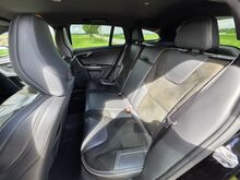Volvo V60 2.4 162kW Twin Engine R-Design Facelift