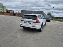 Volvo V60 Cross Country D4 Business Plus AWD