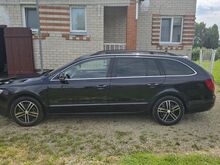 ŚKODA SUPERB 2,0 103 KW DIISEL AUTOMAAT