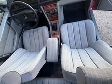 1989 Mercedes Benz 300D W124 OM603 83kw 5-k manual