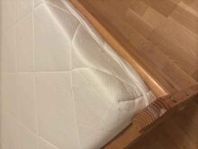 Puidust voodi 100x200cm hea jäiga madratsiga