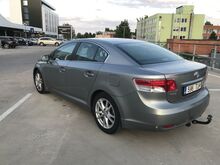 Тойота Авенсис
