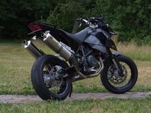 KTM 690 Supermoto