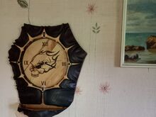 Puidust käsitöö seinakell