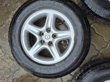 Lexus RX valuveljed suverehvidega R16