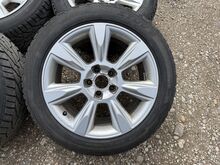 Audi 17 tolli originaal valuveljed naastrehvidega