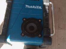 Makita dmr 107