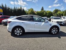 Tesla Model Y konks