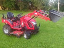 Traktor TYM 194 HST
