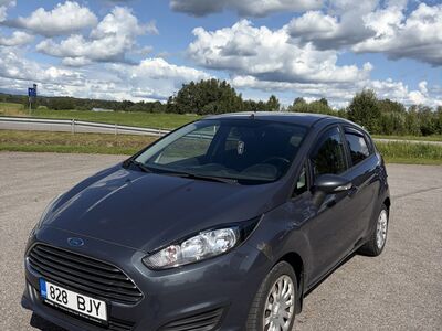 Ford Fiesta 1.0 74кВт 2013г.