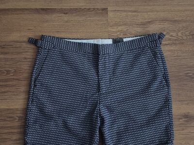 H&M meeste lühikesed püksid EUR 52 / W36