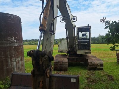 Ekskavaator CAT 213 R
