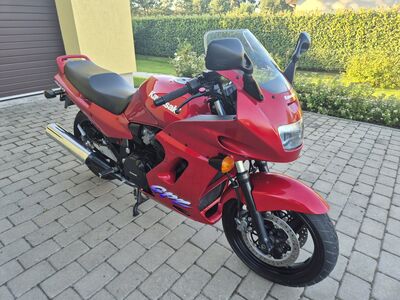 Kawasaki GPZ 1100 R4 74KW