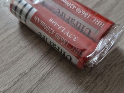 Laetavad patareid 2 tk. 4200mAh ! UUS!