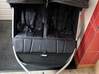 Thule Urban Glide 2 Duo väga heas korras