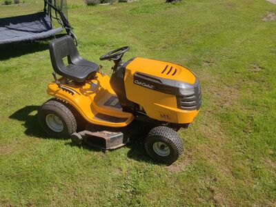 Rikkega Cub Cadet murutraktor